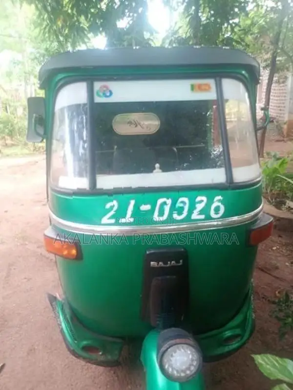 Bajaj RE 1982