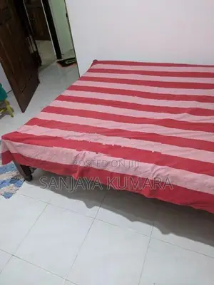 Teak Bed With Metters ( 6 x 5 )