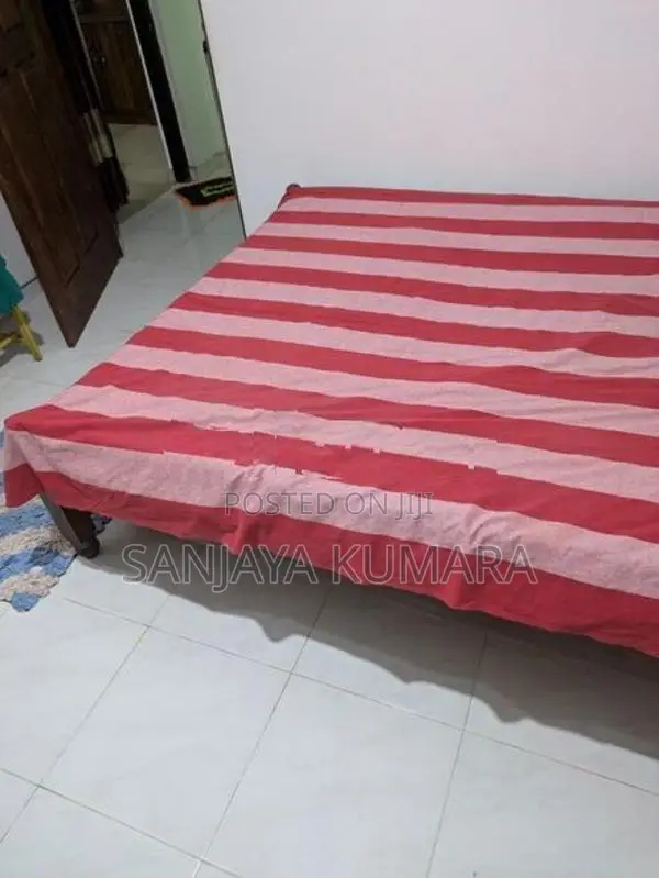 Teak Bed With Metters ( 6 x 5 )