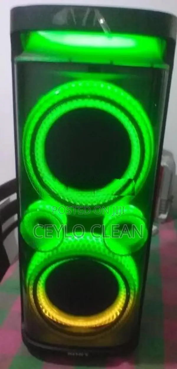 JBL 320 Speaker