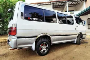 Toyota Dolphin LH113 1992