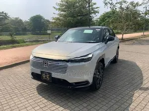 Honda Vezel Z Play Moonroof 2026