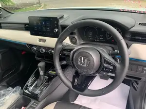 Honda Vezel Z Play Moonroof 2026