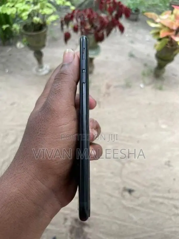 Apple iPhone 7 Plus (Used)