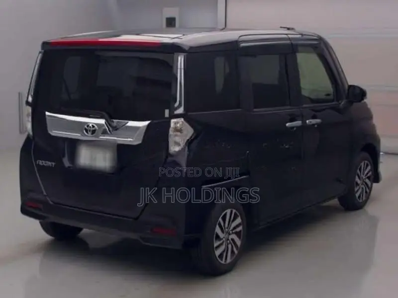 Toyota Roomy Custom G 2025