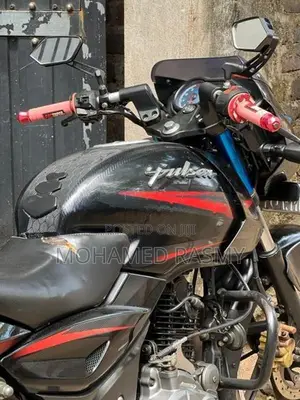 Bajaj Pulsar 180 2018