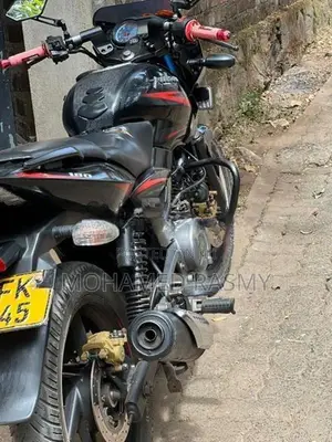 Bajaj Pulsar 180 2018