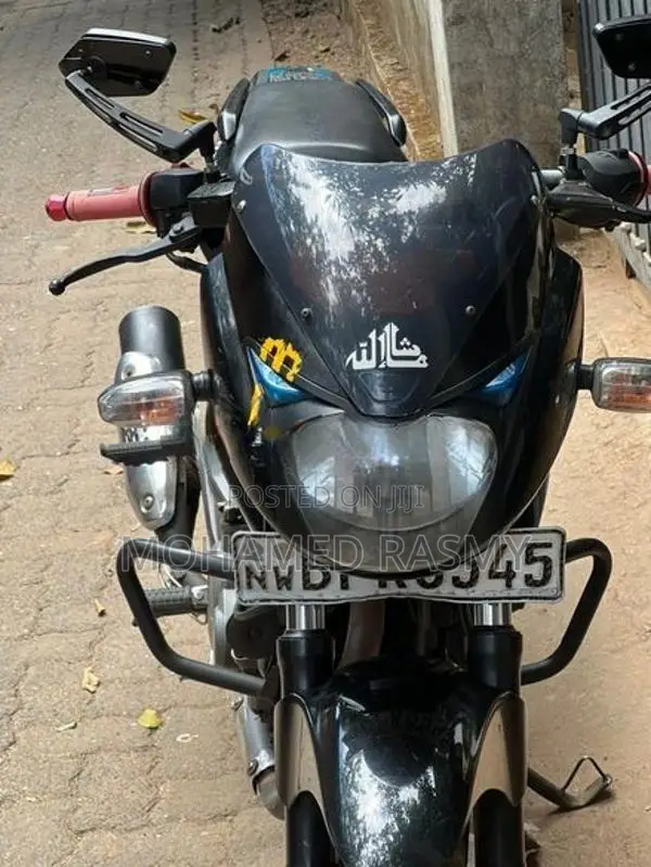 Bajaj Pulsar 180 2018