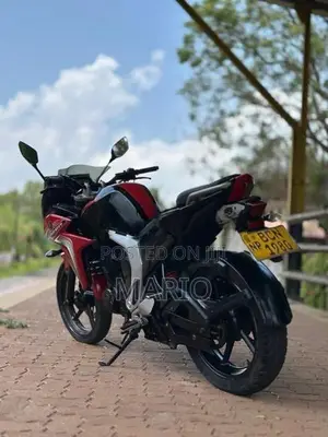 Yamaha Fazer 2015