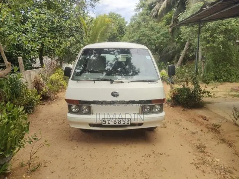 Nissan Vanette 1986