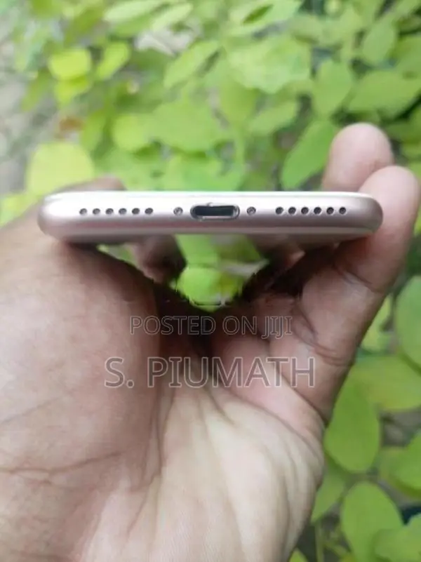 Apple iPhone 8 (Used)
