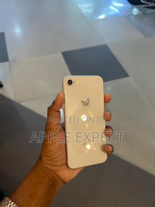 Apple iPhone 8 (Used)