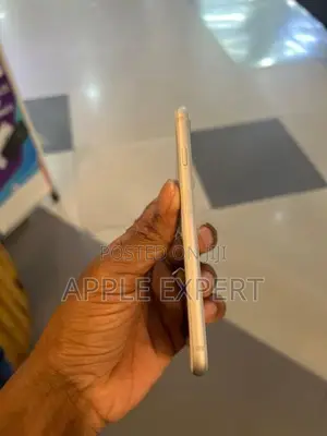Apple iPhone 8 (Used)