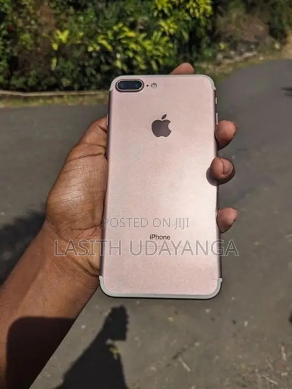 Apple iPhone 7 Plus rose color (Used)