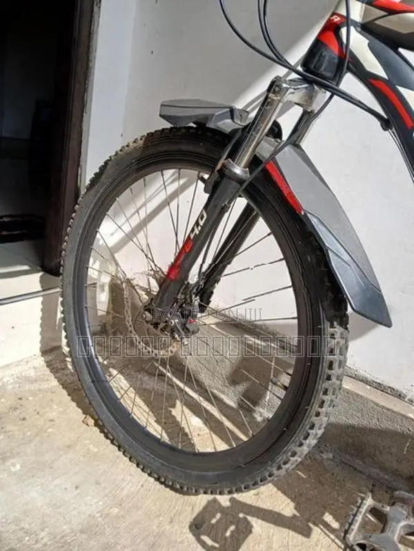Road bicycle