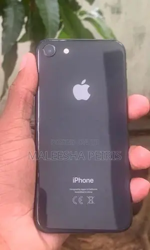 Apple iPhone 8 (Used)