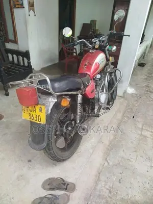 Suzuki GN 125 2000