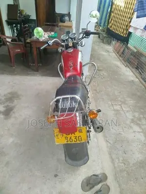 Suzuki GN 125 2000