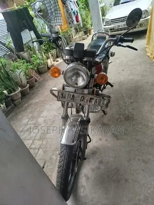 Suzuki GN 125 2000