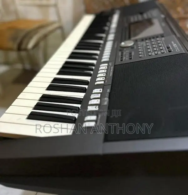 Yamaha PSR S970 Keyboard