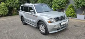 Mitsubishi Montero 2001