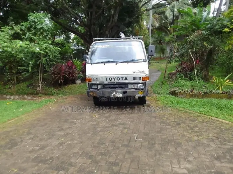 Toyota Toyoace 1989