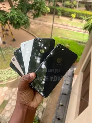 Apple iPhone 8 (Used)