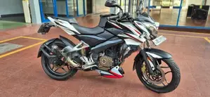 Bajaj Pulsar NS200 2016