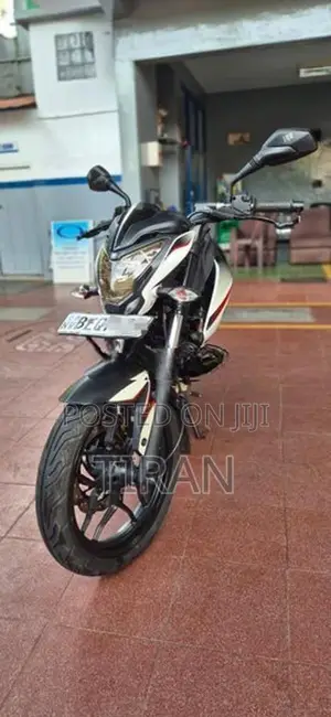 Bajaj Pulsar NS200 2016
