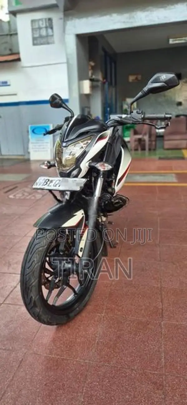 Bajaj Pulsar NS200 2016