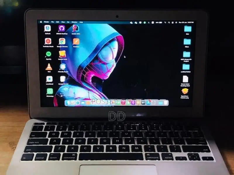 Apple Macbook Air