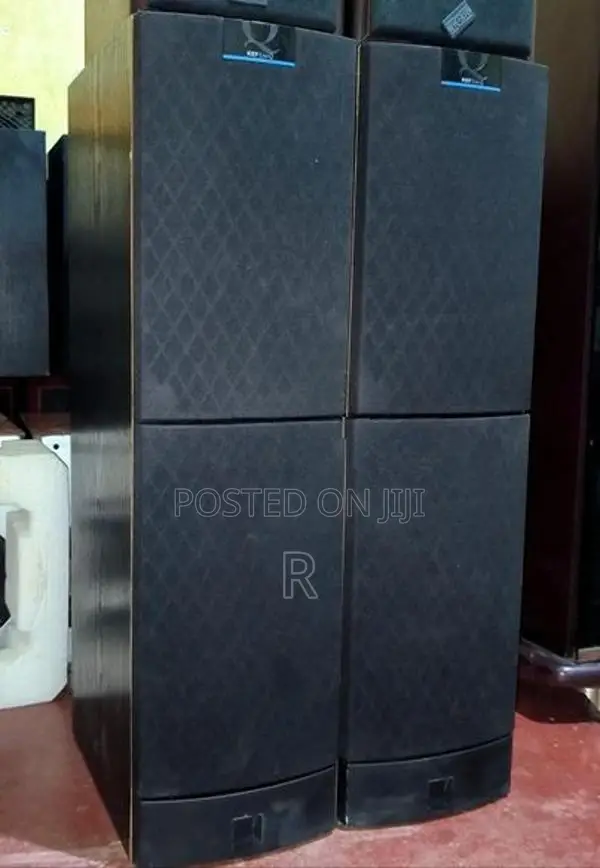 Kef Q30 Tower Speakers