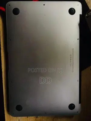 Apple Macbook Air