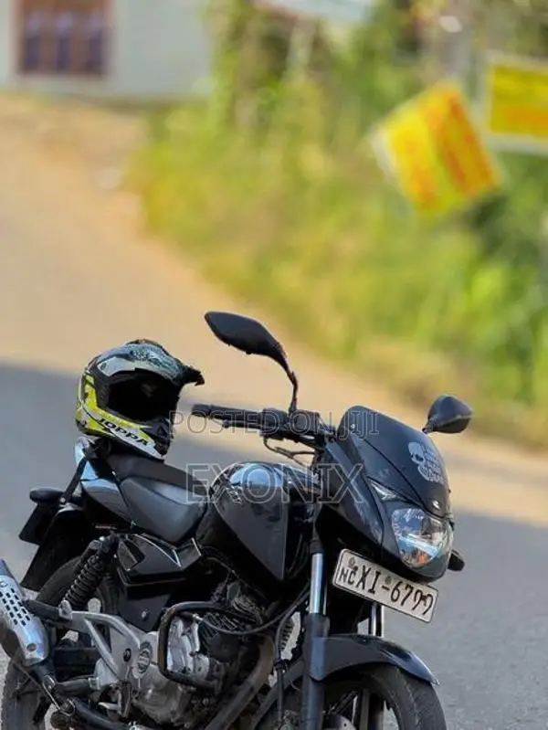 Bajaj Pulsar 180 2013