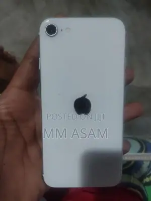 Apple iPhone SE (Used)