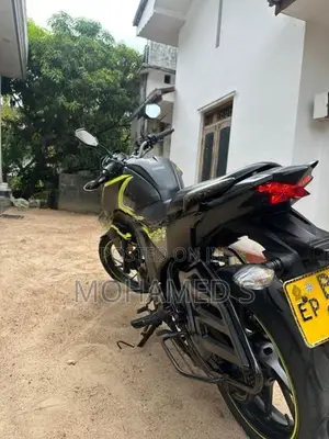 Honda Hornet 160R 2017
