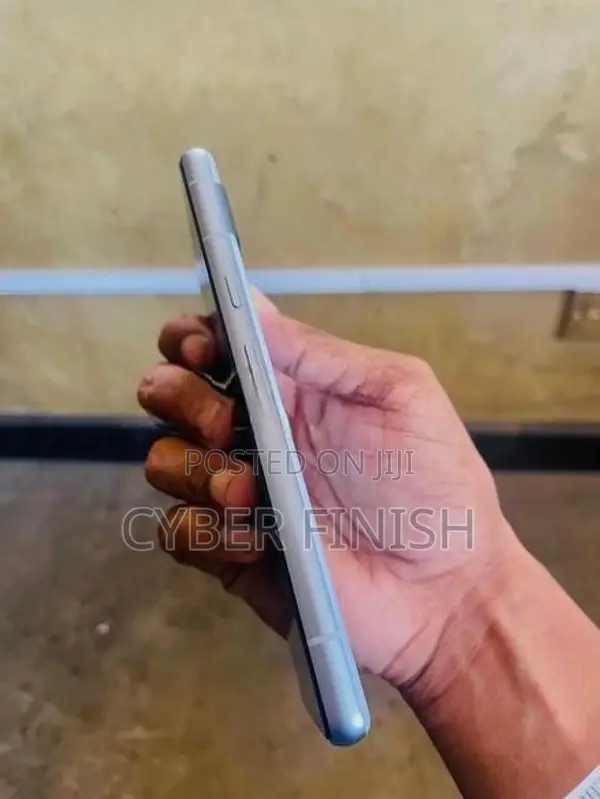 Google Pixel 7a (Used)