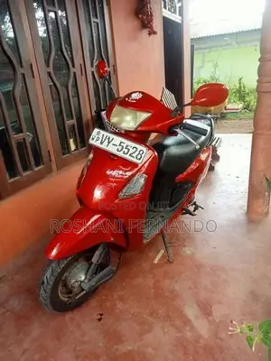 Hero Pleasure 100 2010