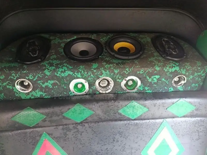 Three Wheel Sound Box