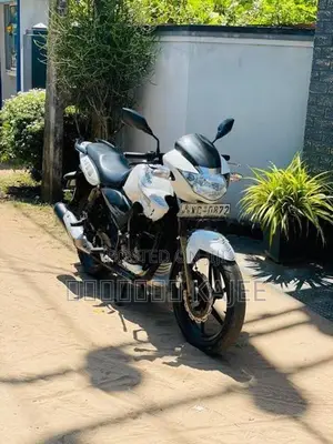 TVS Apache 2012