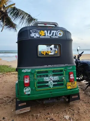 Bajaj RE 2018 Three Wheeler