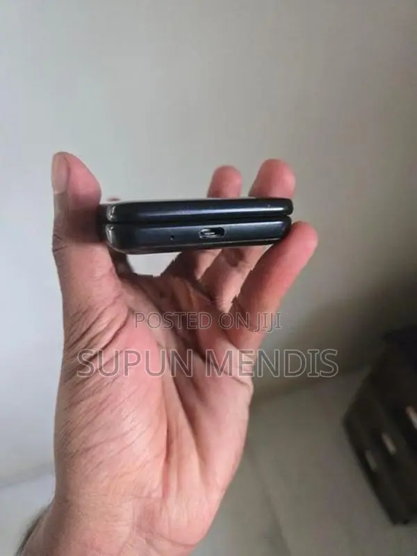 Samsung folder 2 (Used)