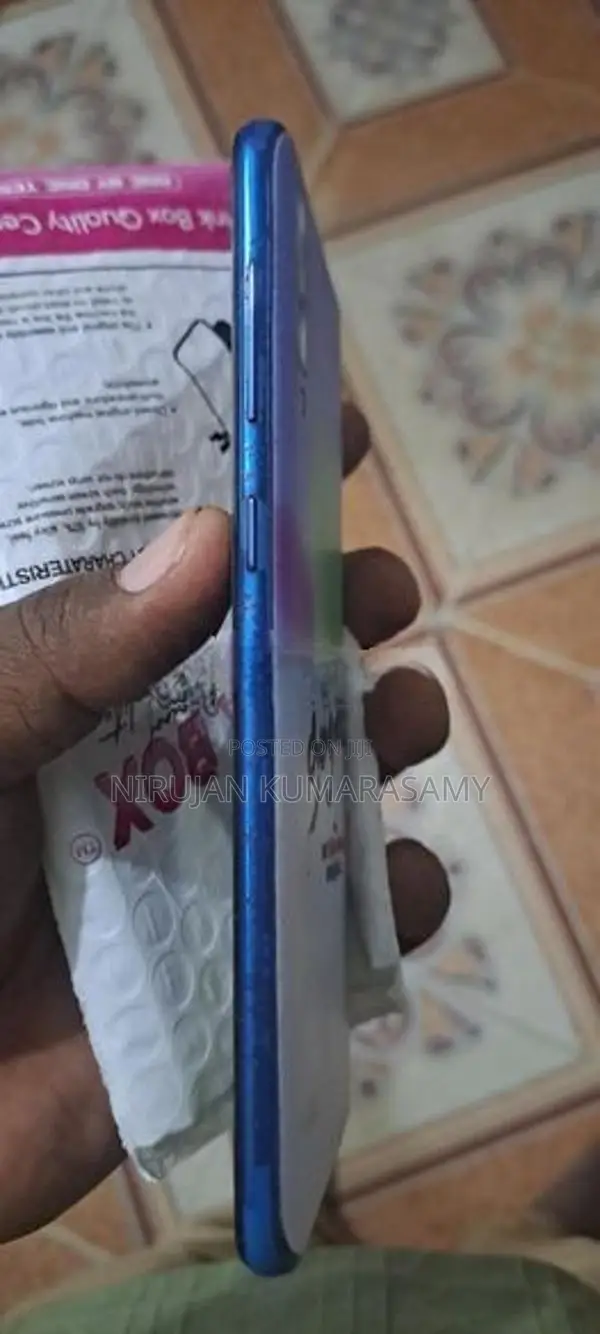 Samsung Galaxy A50 (Used)