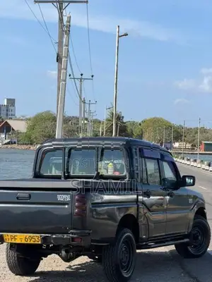 Mahindra Scorpio 2013