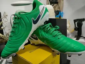 Nike Tiempo Legend 10 Academy MG Shoe