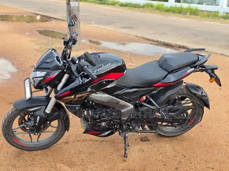 Bajaj Pulsar NS200 2026