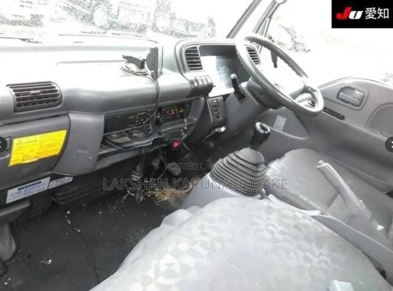 Isuzu tipper cabin new model