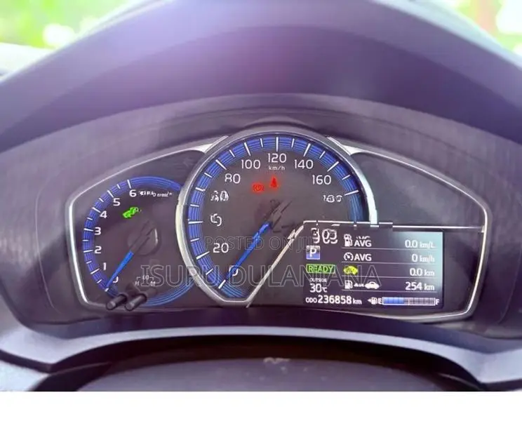 Toyota Axio 2014