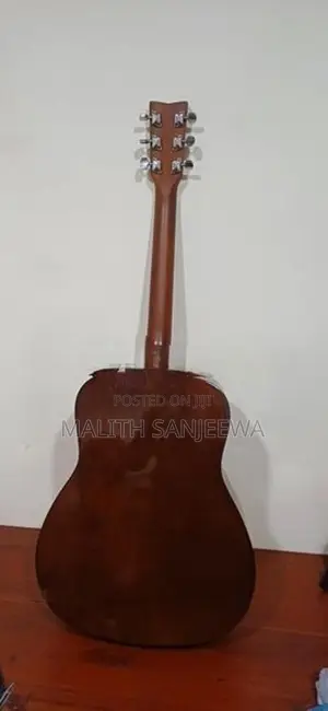 Yamaha F310 Acoustic Guitar