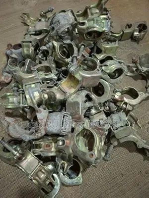 GI Pipe Clamps Set for Scaffolding – 200 Pieces
